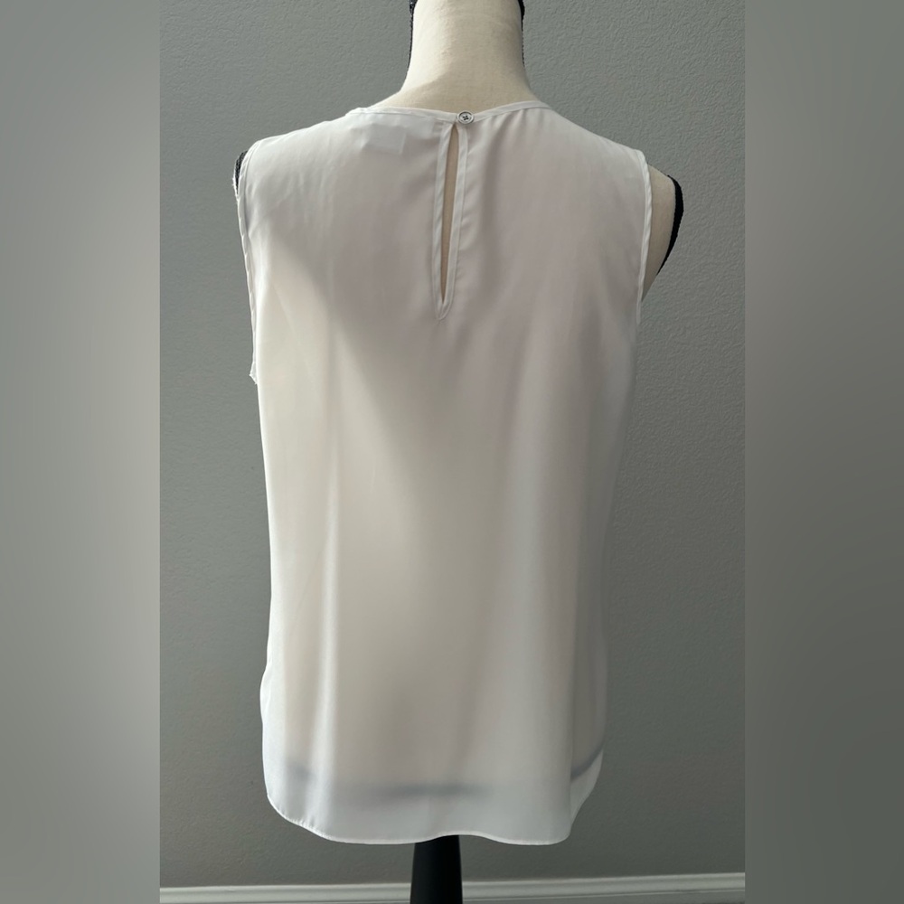 Michael Kors Sleeveless Ivory Pleated Front Blouse - Petite Medium -Work Office - Picture 12 of 12